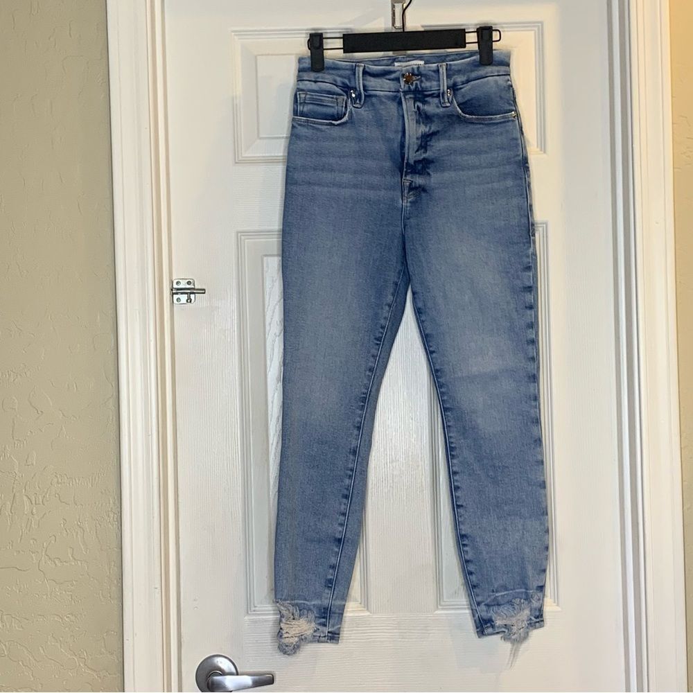 Good American Good Waist Cropped Skinny Jeans Raw Hem Size 4 - Picture 8 of 9